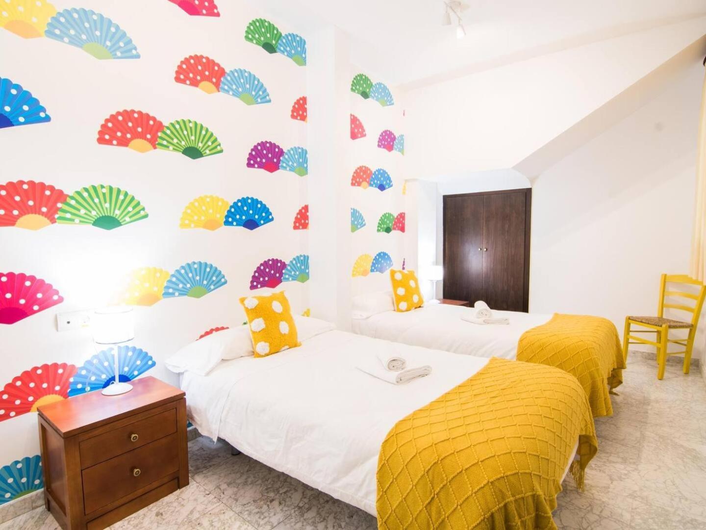 Tuguest Plaza De Gracia Apartment Гранада Екстериор снимка
